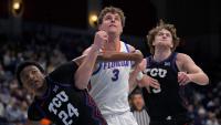Florida's Micah Handlogten commits to Ole Miss basketball, per report