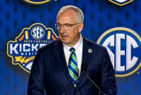 Louisiana judge blocks SEC from punishing schools that use players with NFL ties this year