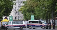 Pair steal necklace worth millions from Vienna museum