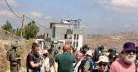 Expansion | Israeli settlers storm a Palestinian home besieged for weeks in Qusra