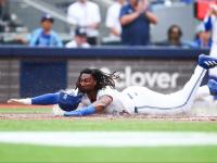 Blue Jays keep wild-card party going with comeback thriller over Seattle Mariners