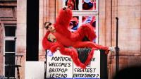 Robbie Williams channels Elmo in furry red outfit at Kalorama music festival