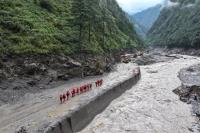 The intersection of human agency, political dynamics and ecological challenges in the Bhotekoshi flood
