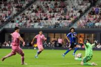 Lionel Messi scores 4 goals, adds assist to lead Inter Miami to 7-1 romp over Montreal
