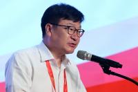 Opposition Leader Slams Policy Chief Over Shift to Distribution