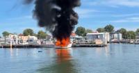 3 hurt in boat fire near City Island in the Bronx