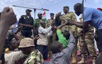 Niger Junta Regains Control After Gunfire, Explosions Rock Presidential Palace, Airport