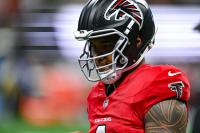 “Get Outta Here”: Tua Tagovailoa’s Mom Fires Back at Dolphins Fans’ Abusive Comments After Return to Miami