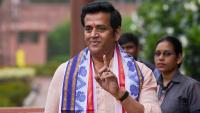 Gorakhpur feels like Spain: Ravi Kishan's remark leaves Yogi Adityanath in splits
