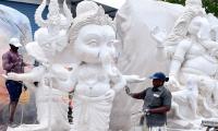 Trendy Ganesh idols steal the show at Nunna