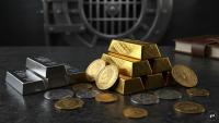 Gold, silver prices fall, but analysts see room for year-end rally
