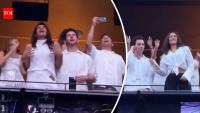 Nick-Priyanka get groovy at Backstreet Boys concert - WATCH