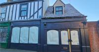 New business takes over former retail unit in city centre