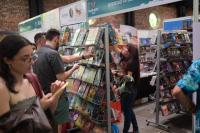 Costa Rica Reads Less, But Youth and Seniors Drive Book Consumption Gains