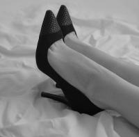 Australian women wear shoes that don’t match feet — RMIT study