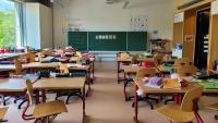 Families Are Taking Kids Out of School to Travel and Calling It Education, Here's What the Science Says