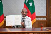 Resorts should continue paying salaries in USD: Muizzu