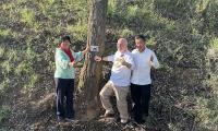 US teacher Sakolsky plants seeds of kindness in China. What grew from them?