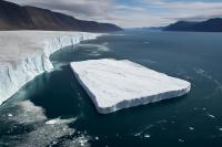 Greenland: A European satellite detected an iceberg the size of Manhattan breaking off from the Petermann Glacier