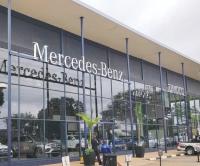Mercedes-Benz expedition boosts Victoria Falls tourism