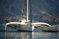 Why a Fast Boat Is Safer for Families Offshore
