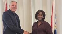 Minister Plenipotentiary Arrindell Discusses Opportunities for Cooperation with Aon