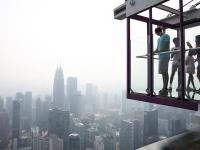 Toxic haze from Indonesian fires chokes Malaysian Borneo