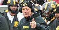 Iowa Football Depth Chart: Hawkeyes Dodge Naming Week 1 Starting QB