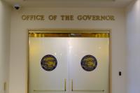 Last-day shakeup in Alaska’s race for governor puts disqualified candidate’s wife on the ballot