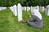Mladic war criminal dies, we remember Srebrenica