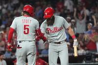 Alex McFarlane, who ‘doesn’t really pitch like a rookie’ helps preserve a 2-1 Phillies victory over Diamondbacks