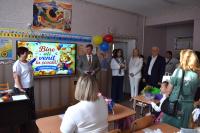 Moldovan deputy PM for reintegration attends solemn ceremony marking beginning of new school year at Evrika Theoretical Lyceum from in Rabnita