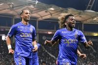Simon Adingra and Thilo Kehrer to join Ajax ahead of deadline day