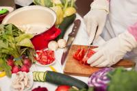 4 Food Safety Tips to Protect Yourself from Foodborne Illnesses