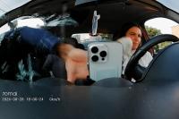 Thieves Smash Influencer's Car Window and Snatch Her Phone; Hours Later, Her Bank Accounts Are Emptied