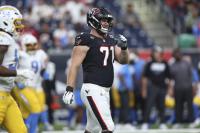 Texans Activate RT Braden Smith From IR
