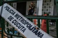 Car bomb at Colombian police station kills one, injures 11