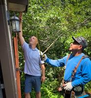 Roofing contractor nails down a novel marketing approach