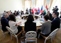 Japan, 4 Central, Eastern European Nations Affirm AI Cooperation