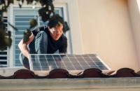 New Jersey governor signs balcony solar bill to law