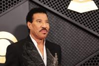 Lionel Richie hospitalised in St. Louis