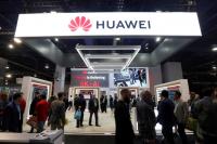 Huawei Plans to Expand AI Pharma Development With Domestic Firms as Analysts Warn of Risks