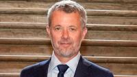 King Frederik takes on an unexpected royal mission that leads to outer space