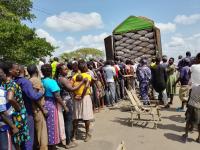 Locals given free charcoal after seizure of 1,000 bags