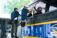 Hyundai Motor Group Tests Nano Cooling Film on Seoul Police Buses