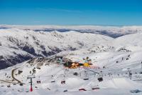 New Zealand's Cardrona Ski Resort Extends Season Following Cold and Snowy Late-Season