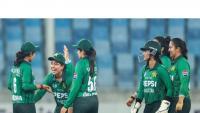 Asia Cup: Pakistan's bowlers secure easy win ahead of India clash