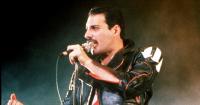 Jacket worn by 80s music legend in final gig to go to auction