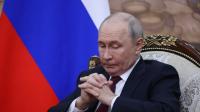 Putin sparks health fears after 'stammering and stumbling over his words'