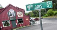 Town considers traffic options for Vermont Country Deli area